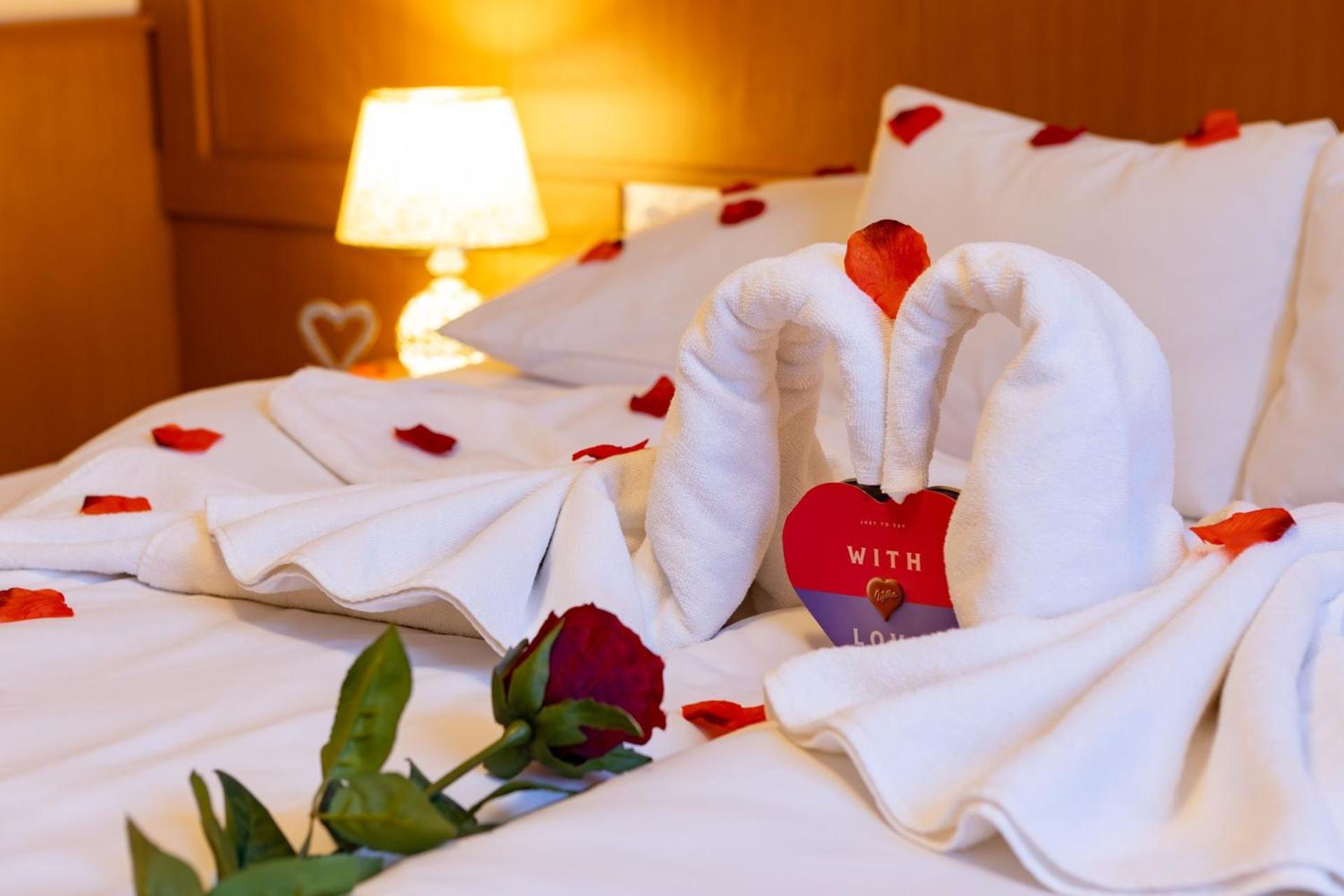 Hotel Barbakan Печ Экстерьер фото