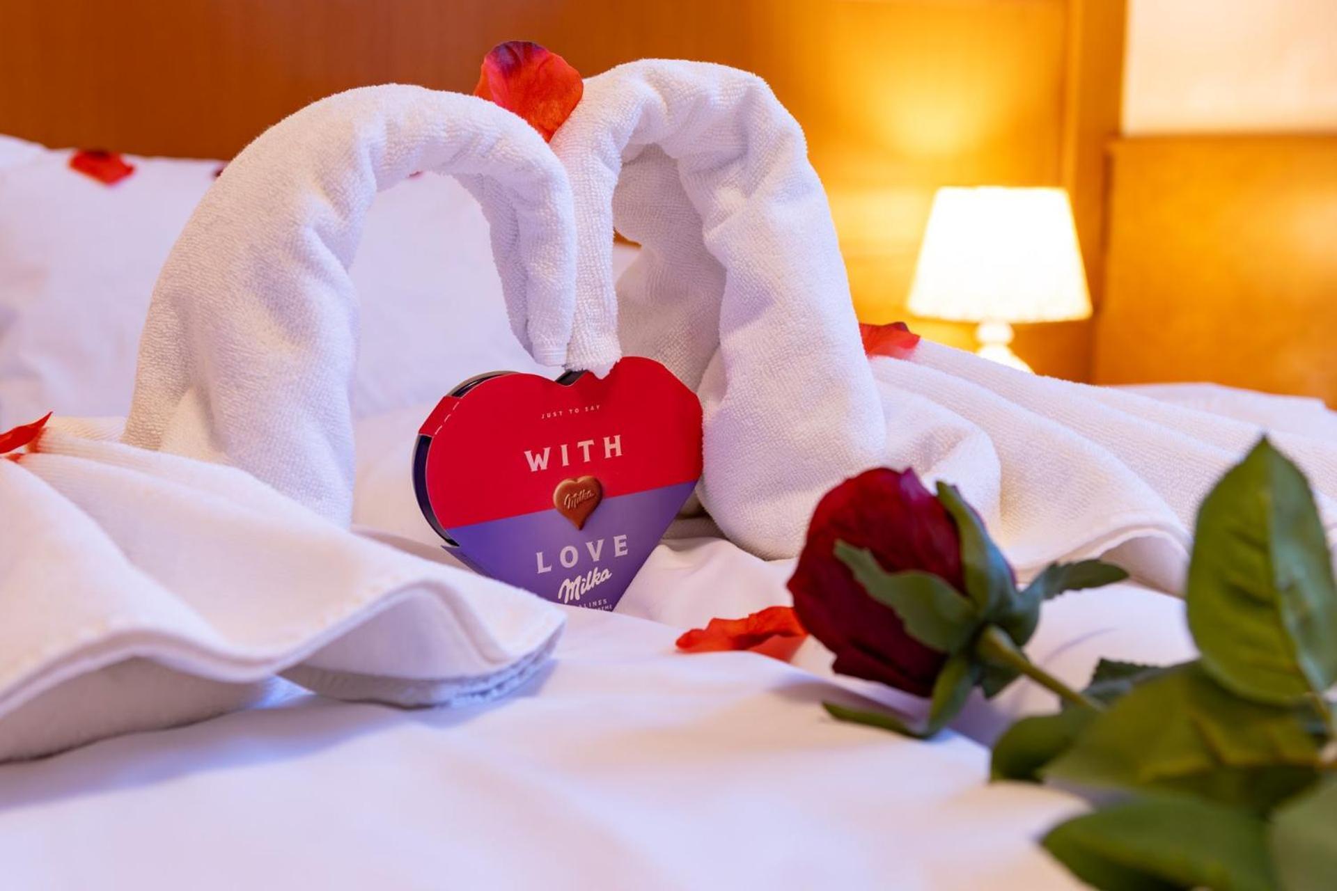 Hotel Barbakan Печ Экстерьер фото